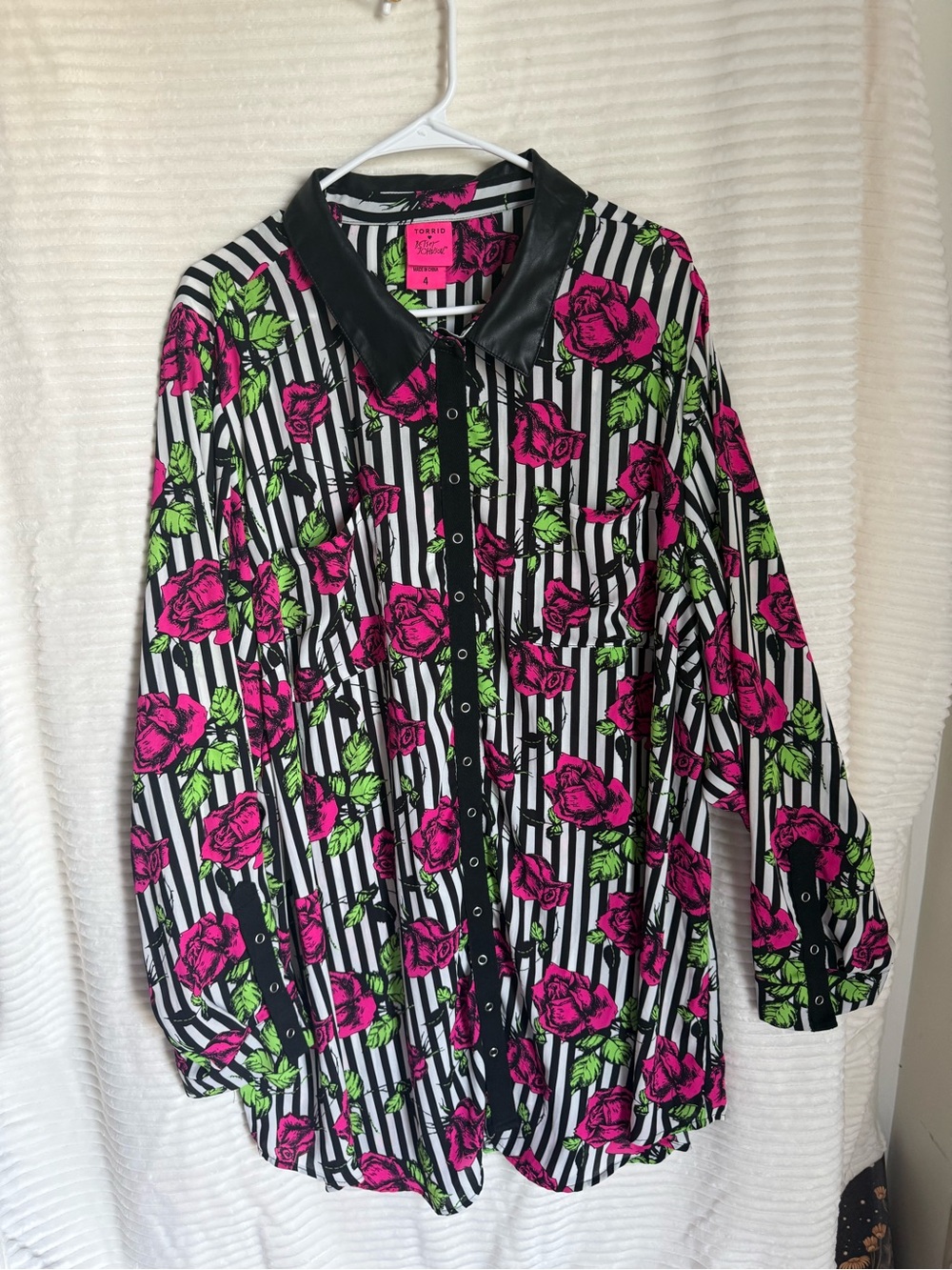 Torrid Betsy Johnson Floral Stripe Button-Up tunic blouse